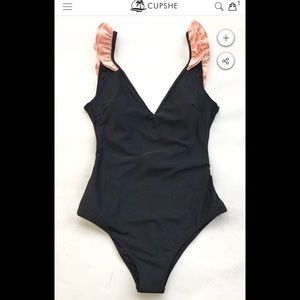 Cupshe One piece bathing suit